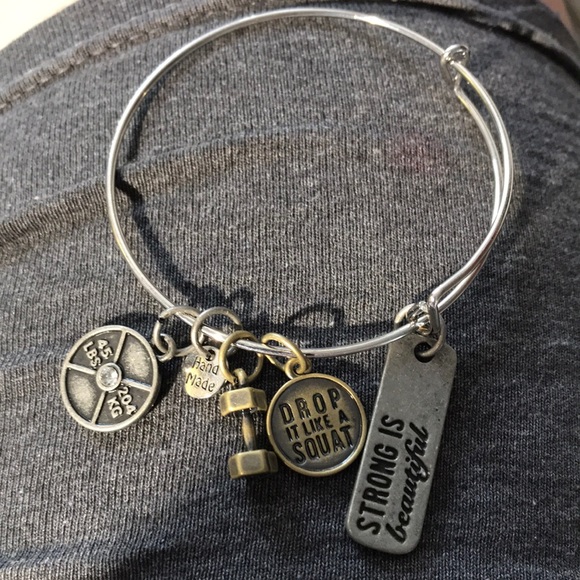 Beautiful bracelet-weightlifting - Picture 1 of 1